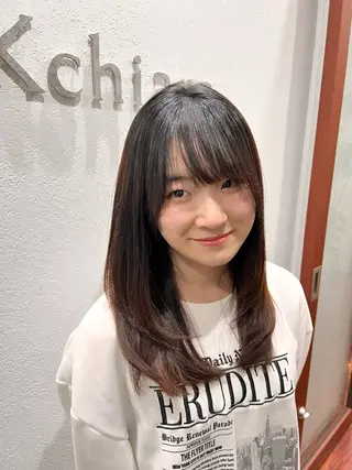 ロング 透明感カラー✨ 縮毛矯正のヘアスタイル