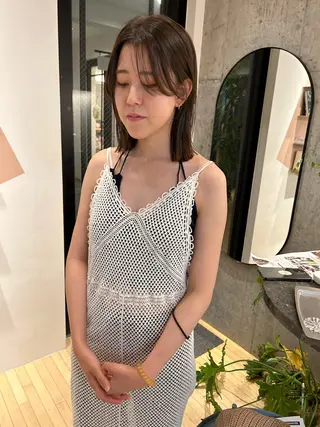 ミディアム 西岡 紗代のヘアスタイル