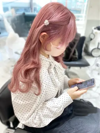 セミロング カラー ヘアアレンジ 盛れる顔周り🤍渋谷 Risa🎀のヘアスタイル