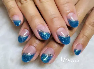 ネイル Moons nail 💅✨のネイルデザイン