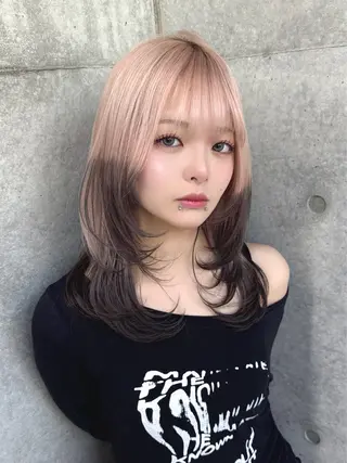 セミロング karin ボブハイトーンのヘアスタイル