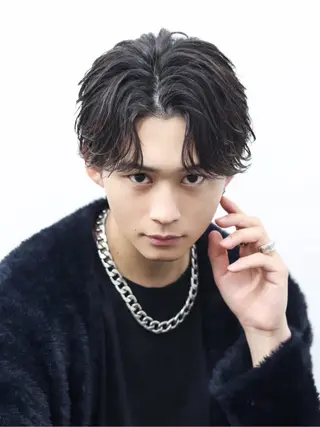 ミディアム パーマ メンズ パーマ職人🔥/短髪 執行役員/YUTAのヘアスタイル