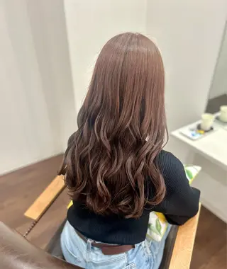 ロング カラー ヘアアレンジ 🤍 minaのヘアスタイル
