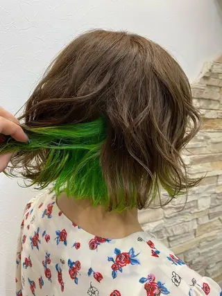 ショート カ ノのヘアスタイル