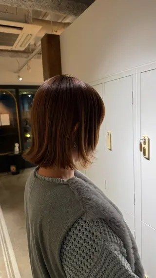 ミディアム 山根 里緒のヘアスタイル