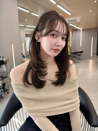 セミロング votan lilleyのヘアスタイル