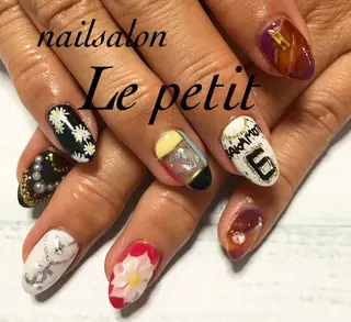 ネイル 石野 広佳のネイルデザイン