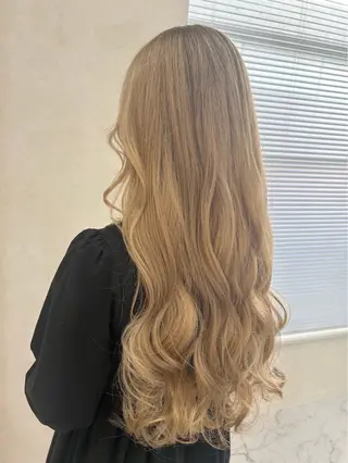 カラー mignon あゆみのヘアスタイル