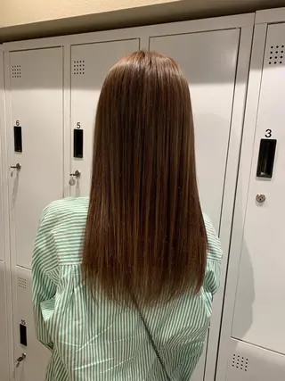 ロング カラー 平尾 樹里のヘアスタイル