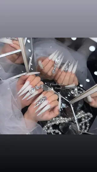 ネイル 加納 莉音のネイルデザイン