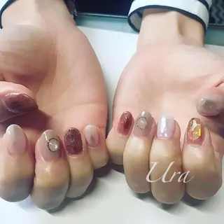 ネイル UrakoNail 《nail》のネイルデザイン