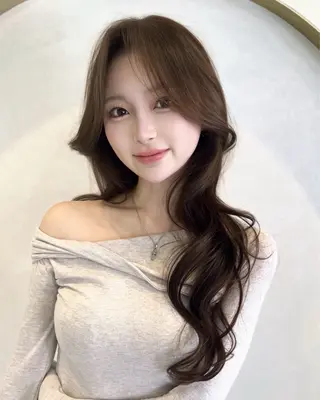 ロング 小田裕也 チャンモリパーマのヘアスタイル