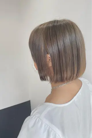 ショート ili 梅田のヘアスタイル