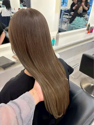 ロング カラー ParveMix 岡本えりかのヘアスタイル