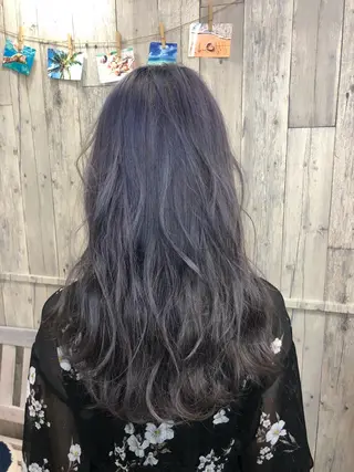 カラー 吉野 瑳桜のヘアスタイル