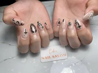 ネイル 💕鈴木ユリ パラジェル/オフ無料のネイルデザイン