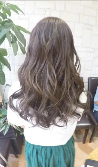 セミロング カラー 髪質改善 艶髪🔵ﾌｾﾅｵﾔのヘアスタイル