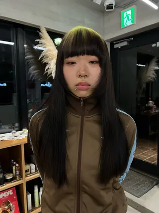 ロング サカモト ナオミのヘアスタイル