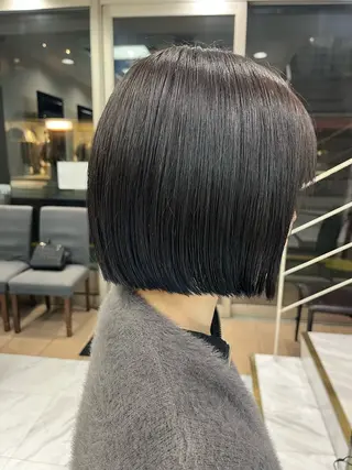 ショート カラー ☘️上村 ☘️髪質 改善/透明感カラーのヘアスタイル