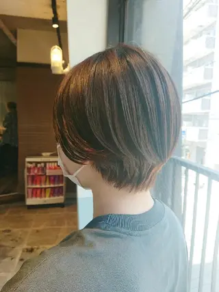 ショート alushe 岡 陽子のヘアスタイル