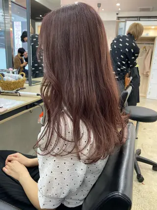 ロング カラー オリーブ/アッシュ やわらか透明感カラーのヘアスタイル