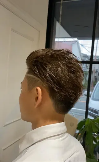 カラー メンズ 三宅 涼馬のヘアスタイル