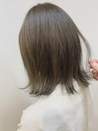 ミディアム カラー 中垣 南のヘアスタイル