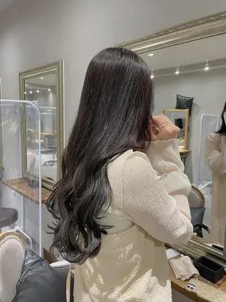 ロング カラー パーマ ヘアアレンジ ヨシムラ リオのヘアスタイル