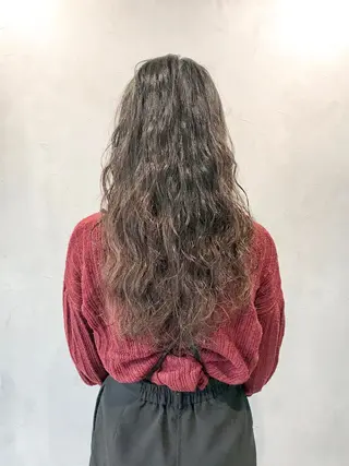 ロング パーマ 江畑 匠 新宿三丁目 徒歩30秒⭐️のヘアスタイル