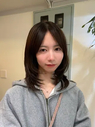 ミディアム レイヤーカット 縮毛矯正 高杉颯汰のヘアスタイル