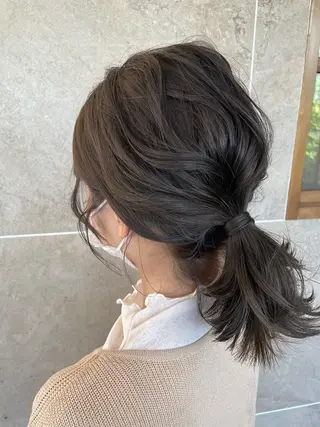 セミロング ブリーチなしベージュ カラー佐藤華厘のヘアスタイル