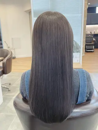 ロング 開發 紗貴のヘアスタイル