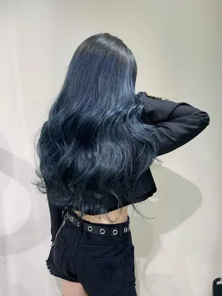 ロング カラー ムラ修正.ブリーチ エクステ🤍アミルのヘアスタイル