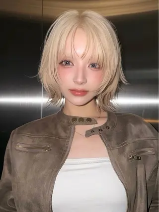 ミディアム カラー 抜きっぱなしブロンド /ハイトーン/カナタのヘアスタイル
