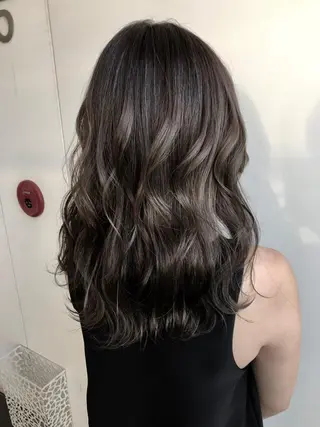 セミロング カラー 中塚 義人のヘアスタイル