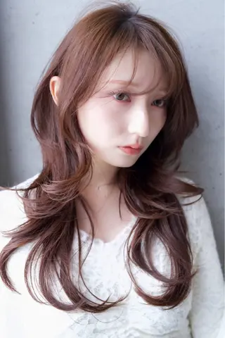 ロング カラー 羽間 有咲のヘアスタイル