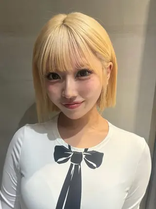 セミロング カラー 🌟透明感カラー× 小顔カット いっせいのヘアスタイル
