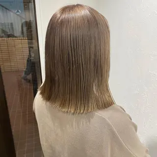 セミロング カラー shiho .のヘアスタイル