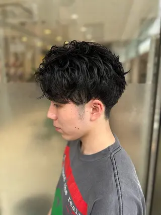 ショート メンズ メンズハイライト × perm Runoのヘアスタイル