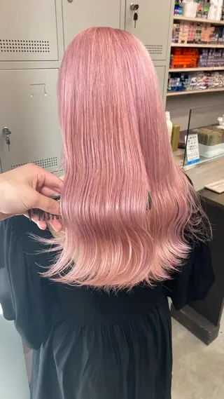 ロング カラー 【ケアブリーチ】 ヴァーディーのヘアスタイル