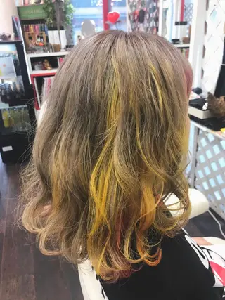 セミロング カラー 岩谷/ブリーチ 🪽透明感カラーのヘアスタイル