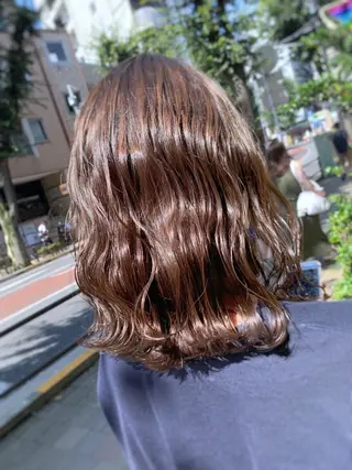 ミディアム 丸山 亜加理のヘアスタイル