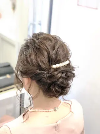 ミディアム laera 佐藤のヘアスタイル