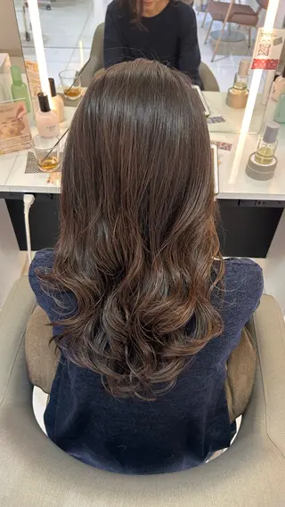 セミロング コテ巻きパーマ/ 韓国レイヤー/なおのヘアスタイル