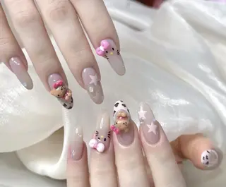ネイル エリ🫧 nail池袋東口のネイルデザイン