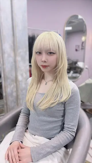 ロング 心斎橋/プルエクステ ハイトーン/カットのヘアスタイル
