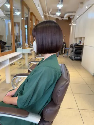 ミディアム 青山 光のヘアスタイル