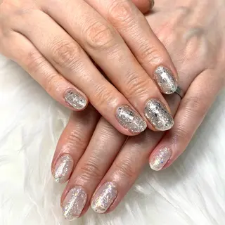 ネイル SHIORI ⭐︎のネイルデザイン