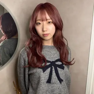 ロング カラー Hinako🦋 ブリーチカラーのヘアスタイル