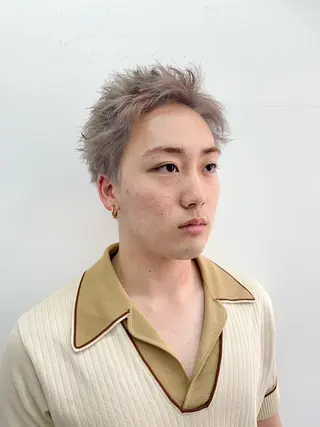 ショート カラー ハイトーンを育てる ブリーチカラー/牧原のヘアスタイル